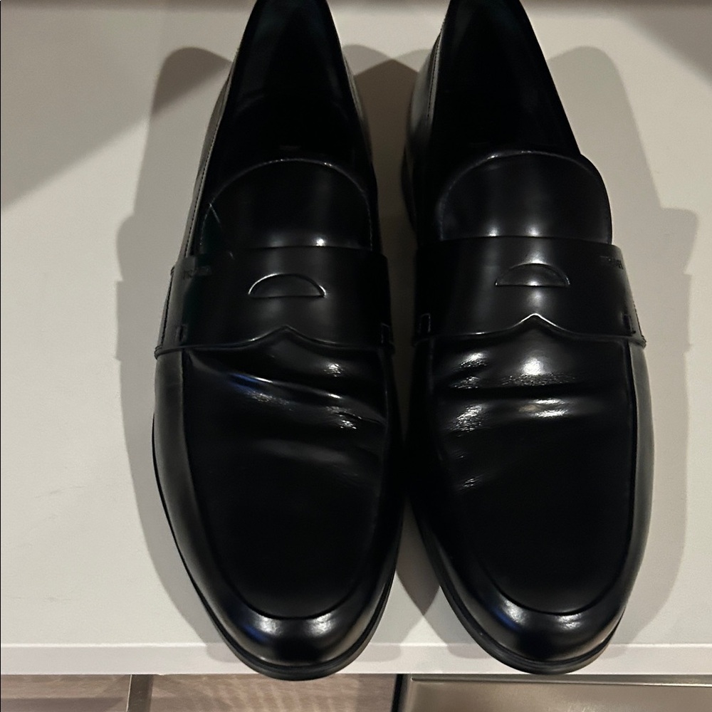 Prada Black Leather Men's Loafers
Tuxedo shoes